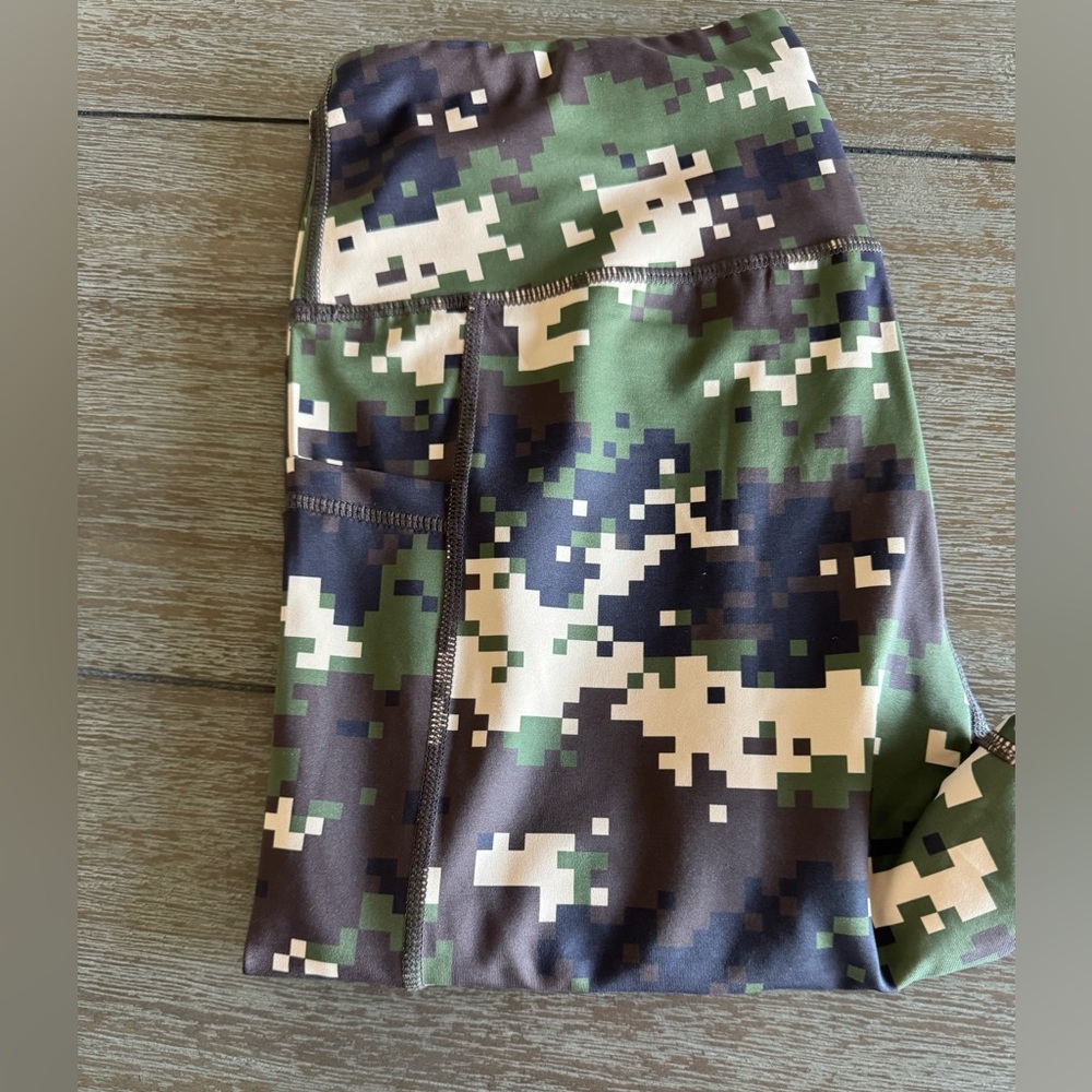 CVG Digital Camo Leggings
